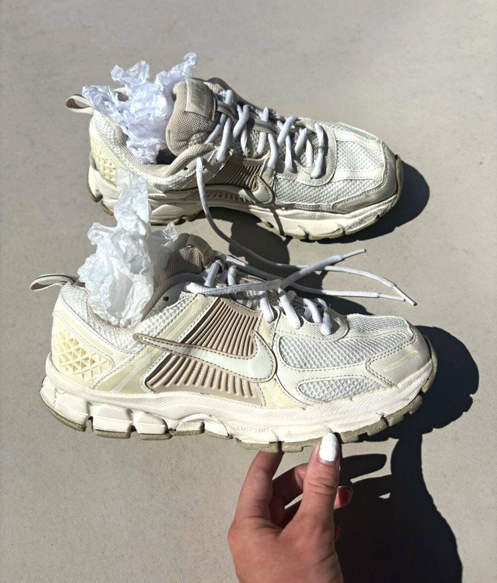 Nike Vomero 5 White Mesh Sneakers Women’s Size 7.5
